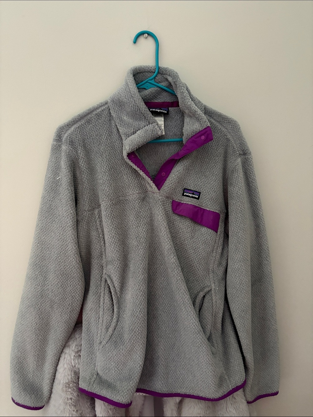 Patagonia Gray Fleece Pullover with Purple Accents